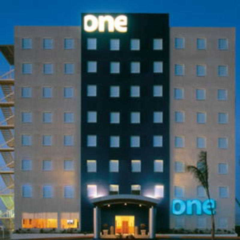 One Monterrey Aeropuerto Hotell Apodaca Eksteriør bilde