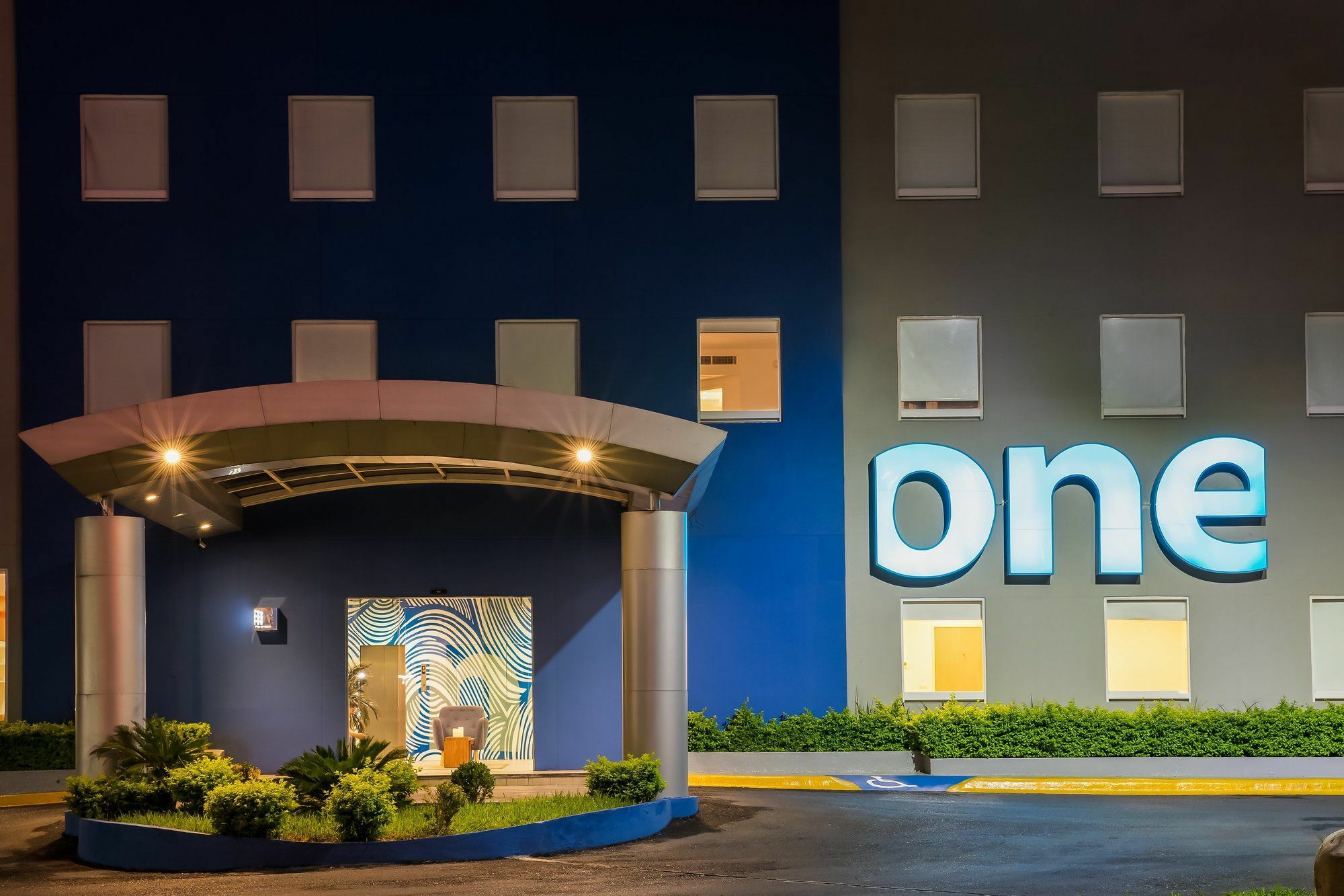 One Monterrey Aeropuerto Hotell Apodaca Eksteriør bilde